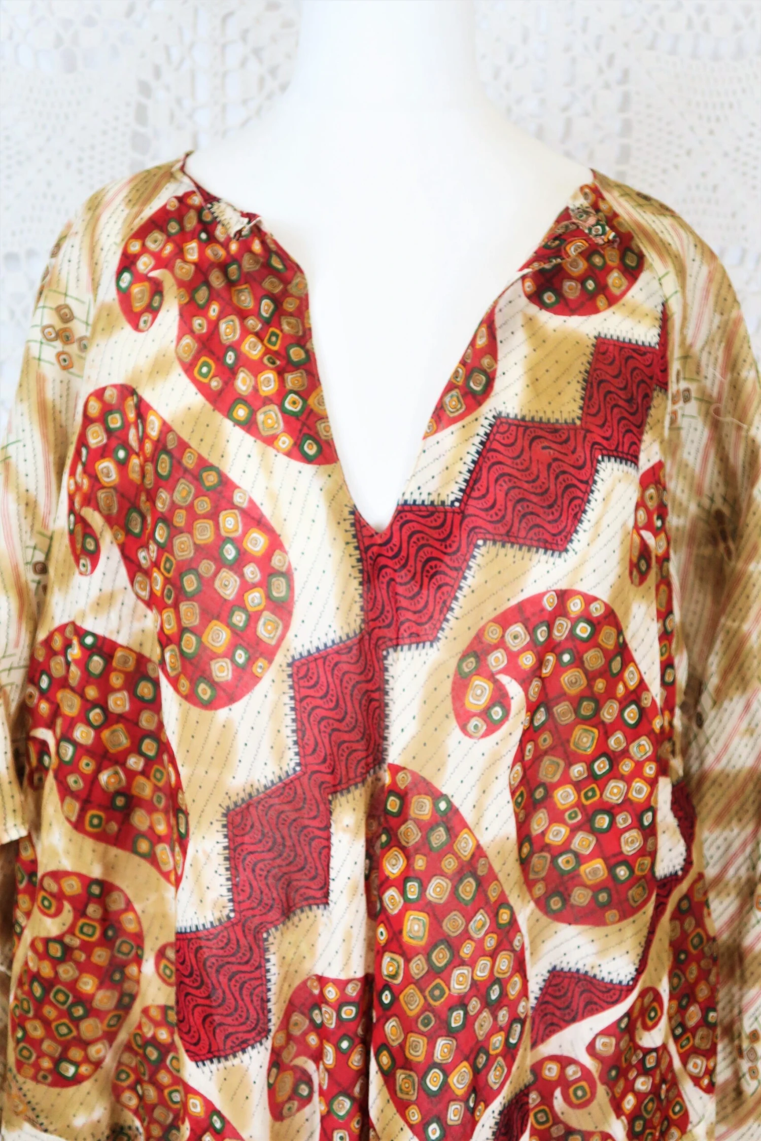 Goddess Dress - Vintage Indian Cotton - Ruby & Beige Paisley - Free Size 4 Goddess Dress - Vintage Indian Cotton - Ruby & Beige Paisley - Free Size - Image 4