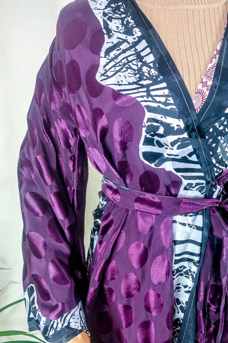 Karina Kimono Mini Dress - Vintage Sari - Vampy Berry Shimmer - Free Size S 3 Karina Kimono Mini Dress - Vintage Sari - Vampy Berry Shimmer - Free Size S - Image 3